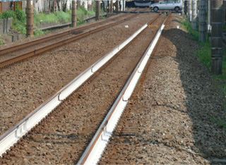 Solar Heat-blocking for Railroad Rail　PERFECT COOL RAIL