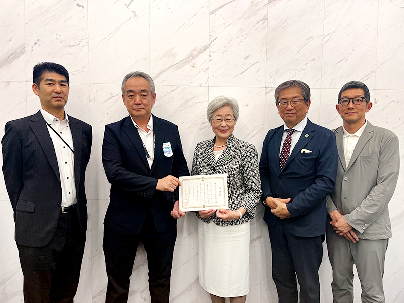 感謝状授与の様子