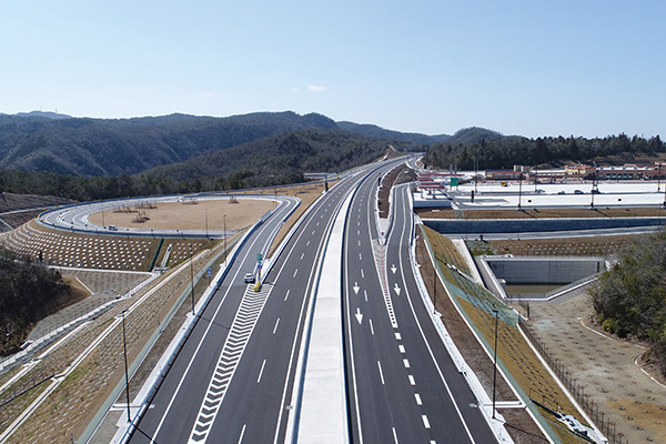 新名神高速道路（兵庫県）